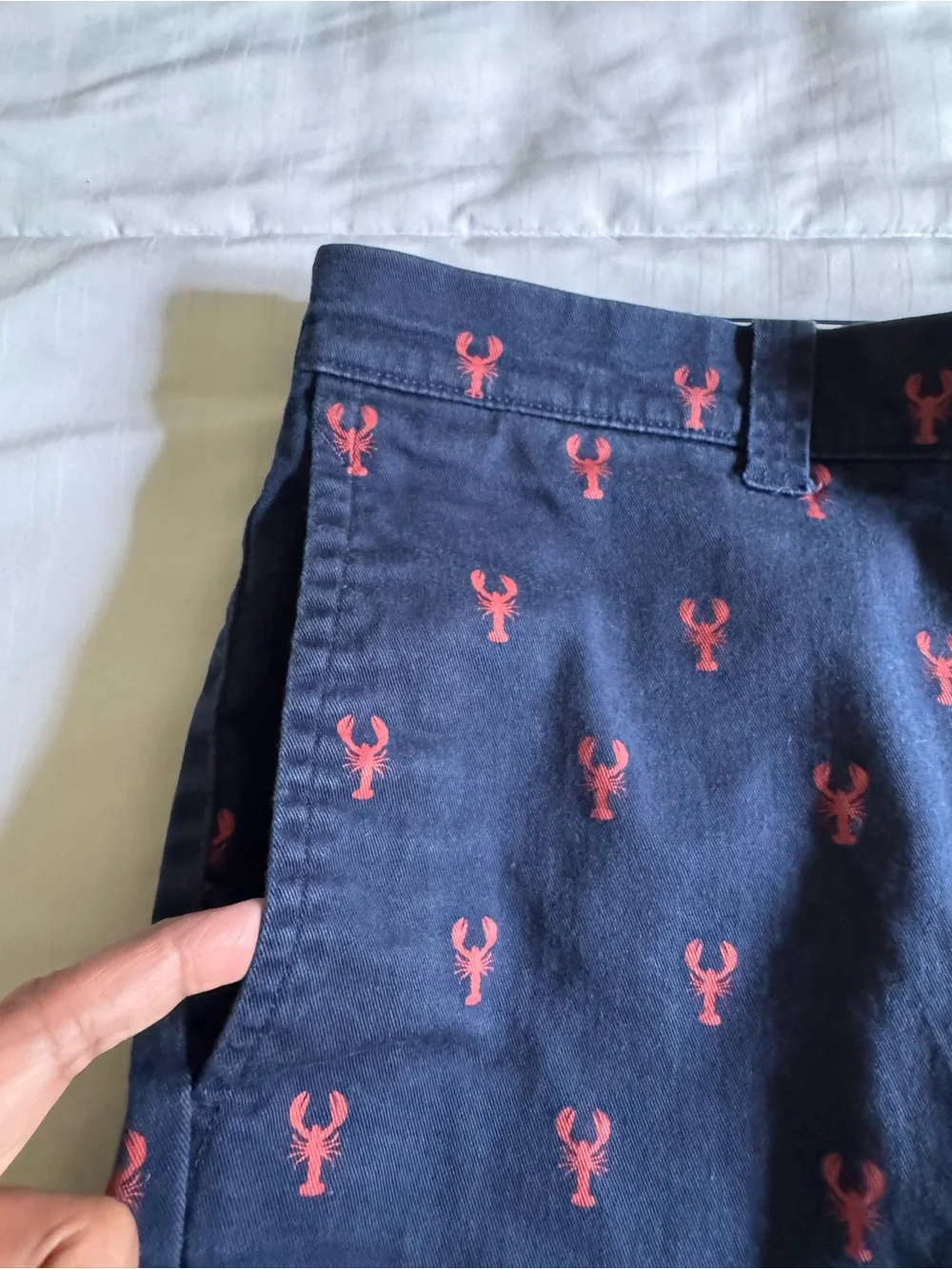 J. Crew Unisex Navy Shorts with Red Lobster Print 99% Cotton Sz 32 7